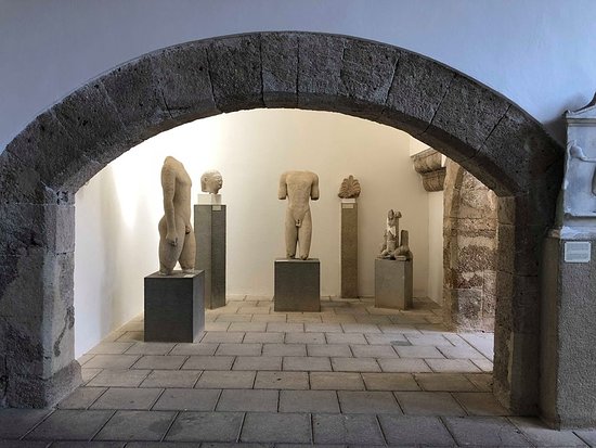 Welcome to the Archaeological Museum of Rhodes, a magical journey through the history of the beautiful island of Rhodes. The museum, also known as the Hospital of the Knights, houses a rich collection of archaeological findings that reflect the diverse and captivating history of the region. 